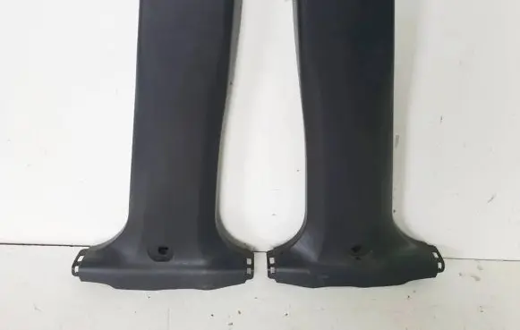 Chevrolet Captiva (B) pillar trim (bottom)