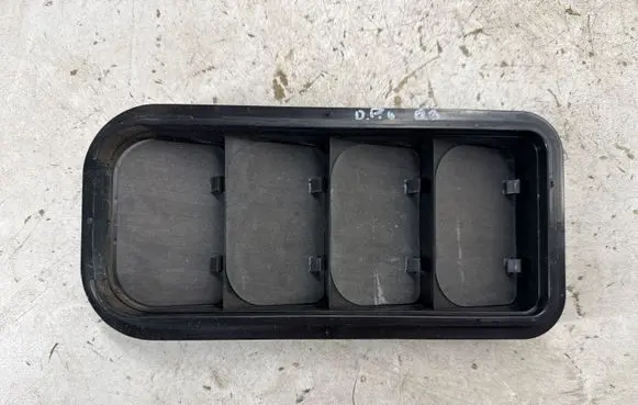 Audi Q3 F3 Quarter panel pressure vent 7NO819465E