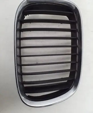 BMW 5 E34 Bonnet/hood grill 8159312