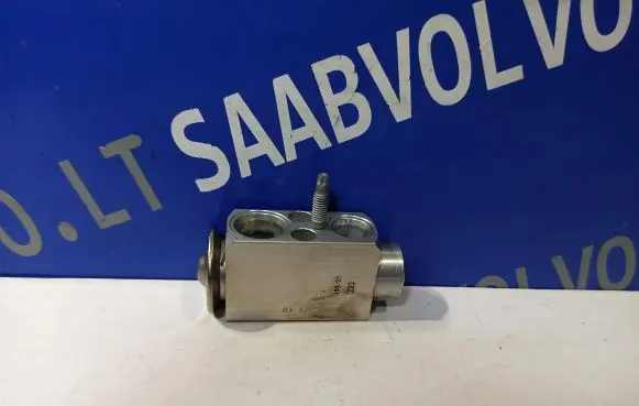 Volvo XC60 Air conditioning (A/C) expansion valve 326508 7010973