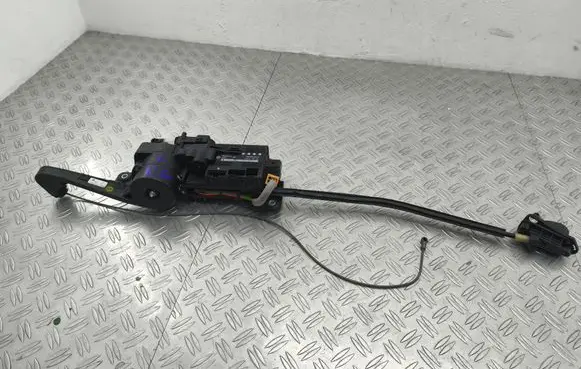 Seat Alhambra (Mk2) Sliding door motor 7N0959244B 7N0843385AF