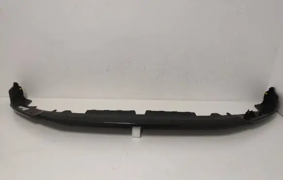 Front bumper lip