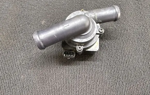 Volvo V60 Water pump 31366009