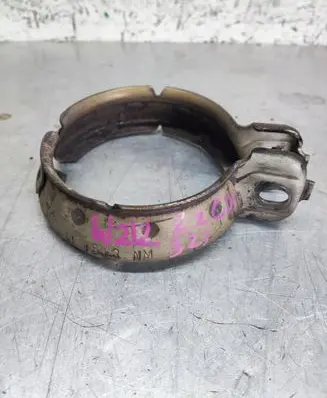 Mercedes-Benz E W212 Muffler pipe connector clamp A0009958902