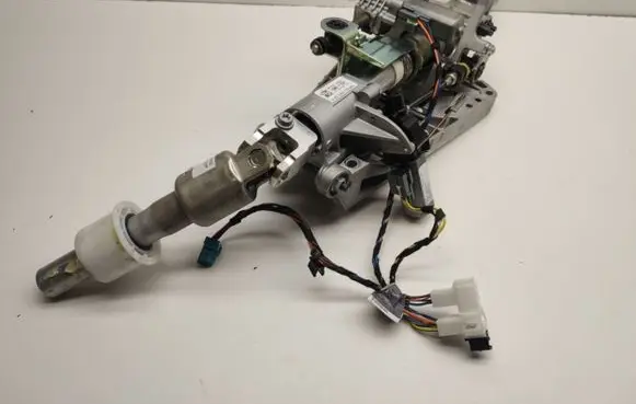 Mercedes-Benz SLK R172 Steering column universal joint a1724600616