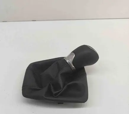 Skoda Octavia Mk4 Gear lever shifter trim leather/knob 5E8711113 5E8711113K