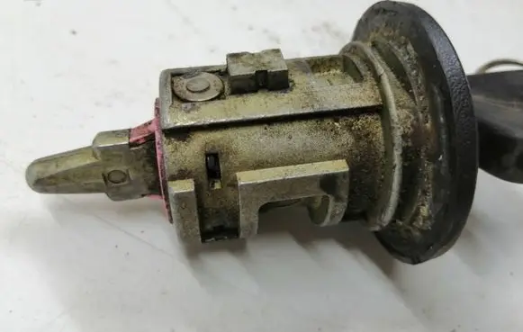 Ford Transit Sliding door lock 