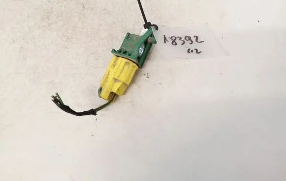 Volkswagen PASSAT B6 Airbag deployment crash/impact sensor 3c0909606