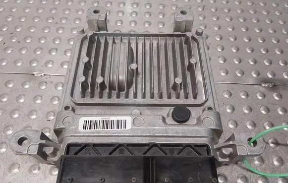 Mercedes-Benz Sprinter W906 Engine control unit/module ECU A6519003203 A6519012902