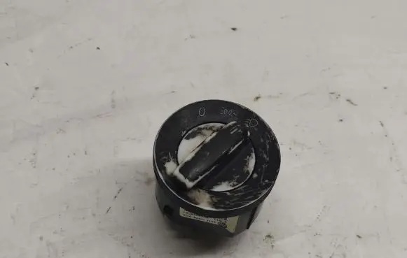 Volkswagen Touran I Light switch 1T0941431B