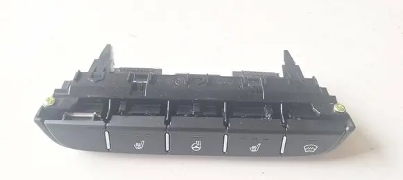 KIA Pro Cee'd III Seat heating switch 93315J7040