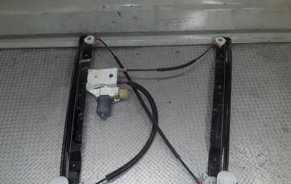 Ford S-MAX Front door window regulator with motor 0130822287