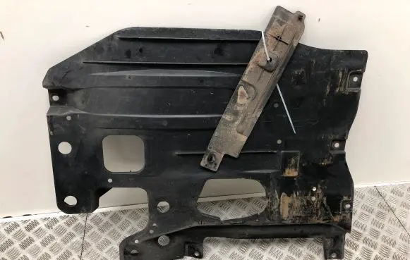 Mazda 3 III Rear underbody cover/under tray B45A56122