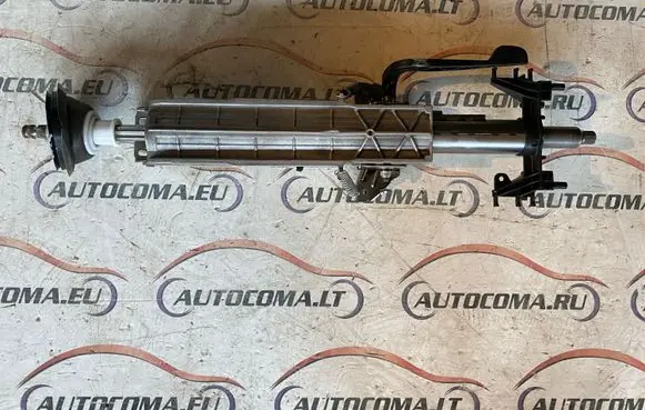 Steering wheel axle set