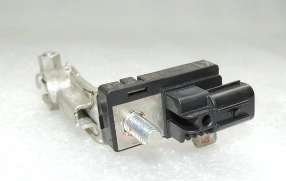 Toyota Yaris XP210 Positive cable (battery) 28850K0020