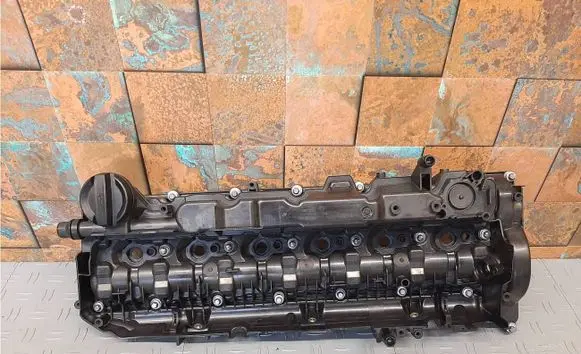 BMW X5 G05 Other cylinder head part 8490769 8597274 11128490769