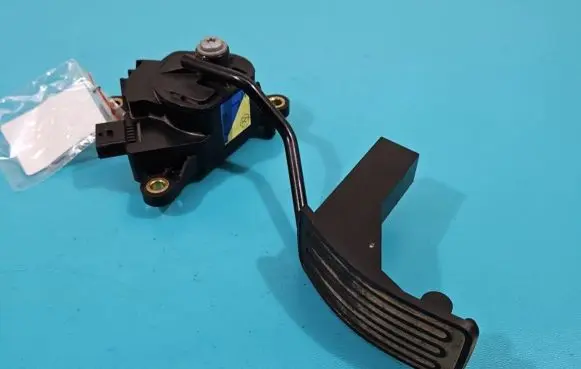 Nissan X-Trail T31 Accelerator throttle pedal IMPRK1374312