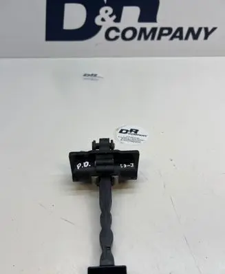 DS Automobiles 3 Crossback Front door check strap stopper 9820810880