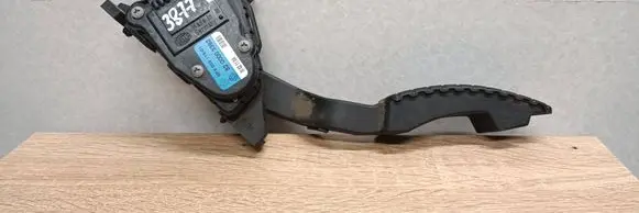 Renault Laguna II Accelerator throttle pedal 8200003392 6PV00811901