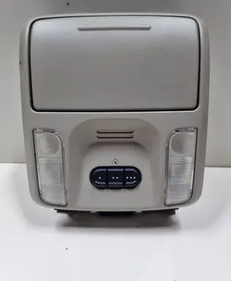 Chrysler Pacifica Front seat light 1118225C0BZ101 86499871