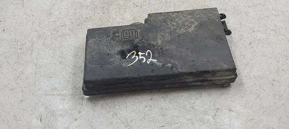 Mazda 3 I Fuse box cover