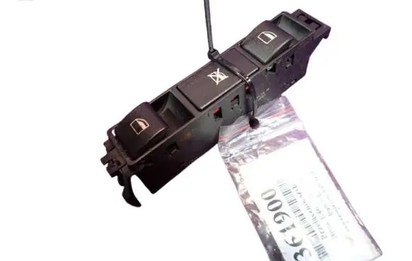 BMW X3 E83 Quarter vent window switch 6902184