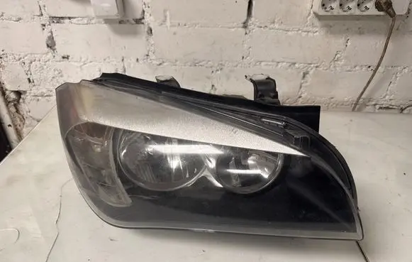 BMW X1 E84 Headlight/headlamp 7290236 90018087