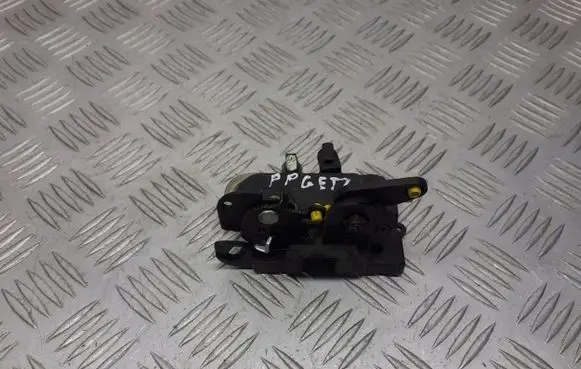 Hyundai Getz Front door lock
