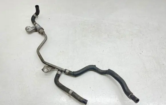 Coolant pipe/hose