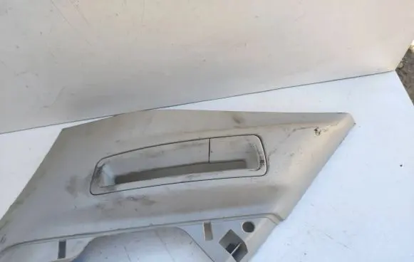 Volvo XC90 (D)pillar trim (top) 31389176 31479368 31479860