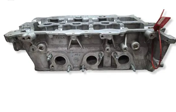 Peugeot 407 Engine head S26312927 4R8Q6090