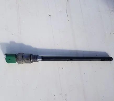 Peugeot 5008 Oil level sensor 96546136