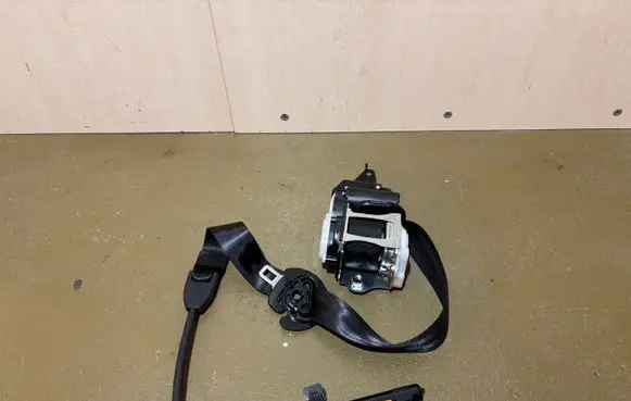 Skoda Karoq Front seatbelt 57H857705A