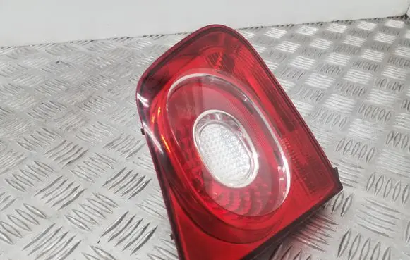 Volkswagen Tiguan Tailgate rear/tail lights 5N0945093C