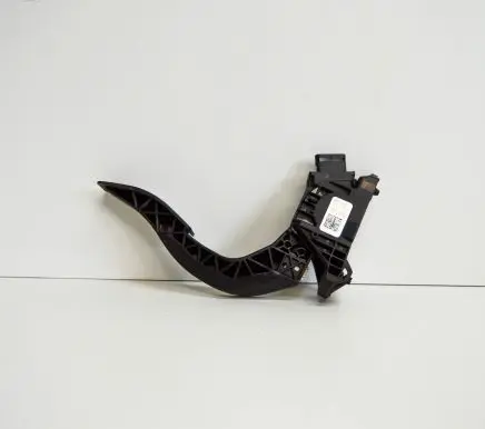 Audi A4 S4 B9 8W Accelerator throttle pedal 8W1723523