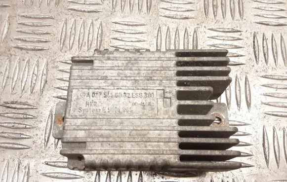 Mercedes-Benz A W168 Coolant fan relay A0275458032