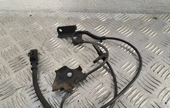 Toyota Avensis T270 ABS brake wheel speed sensor 8954302061