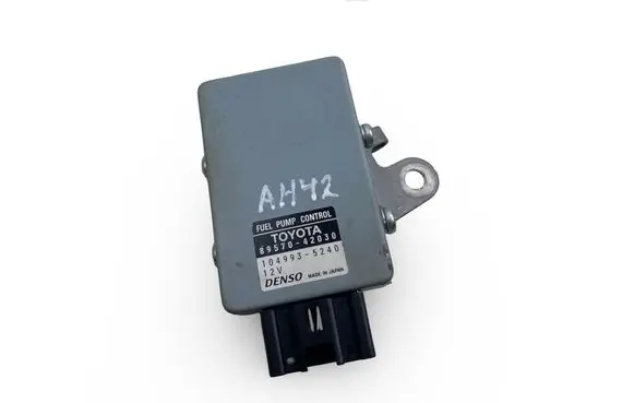 Toyota RAV 4 (XA40) Other control units/modules 8957042030