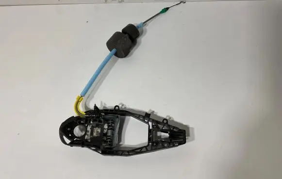 BMW 3 G20 G21 Front door exterior handle/bracket 9881777 202553 01030737003