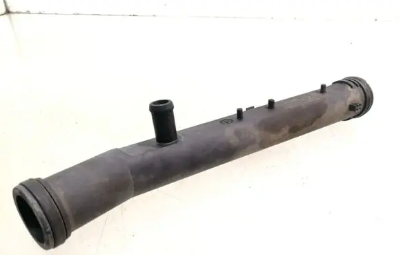 Seat Ibiza III (6L) Engine coolant pipe/hose 032121065H