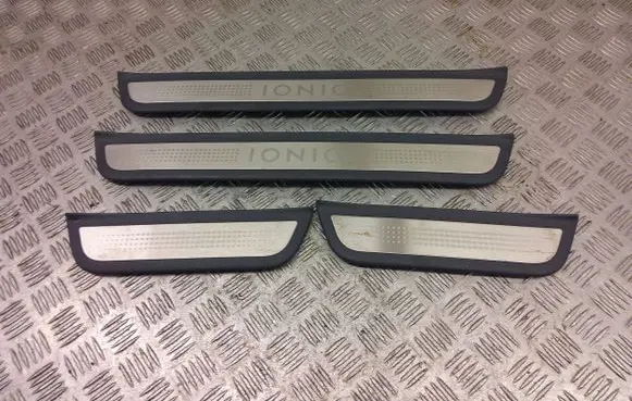 Hyundai Ioniq Front sill trim cover 85873g2500
