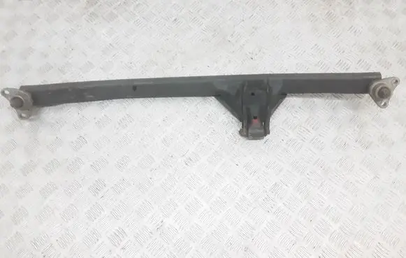 Volvo XC70 Engine mounting bracket 9203968