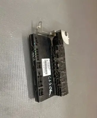 Mercedes-Benz E W211 Fuse module 2115455301 5DK00804727