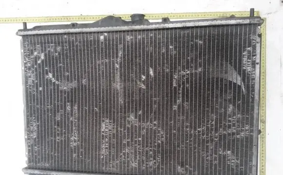 Mitsubishi Carisma Coolant radiator A410I675P15