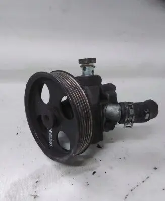 Opel Insignia A Power steering pump 55563329