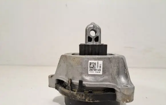 Engine mount bracket