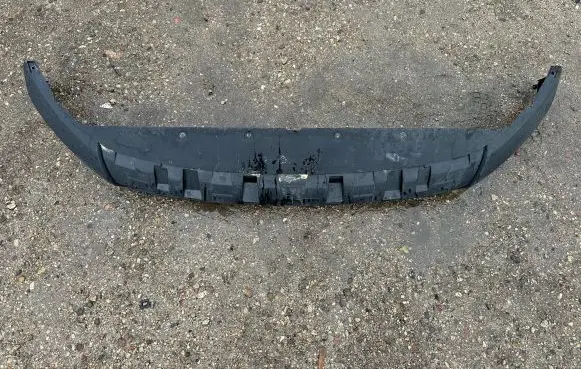 Volvo XC40 Front bumper lip 31449340