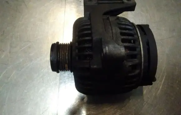 Volvo S60 Generator/alternator 8676498 0124525029