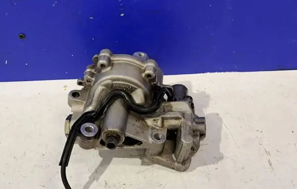 Jaguar XE Oil pump FX236600