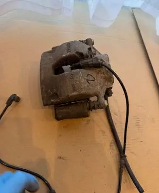 Mercedes-Benz C W203 Front brake caliper A0034202283 0034202283
